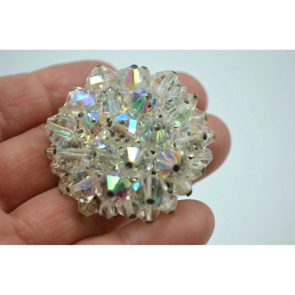 Vintage Clear Iridescent Beaded Cluster Brooch /‎ Pin 1.5